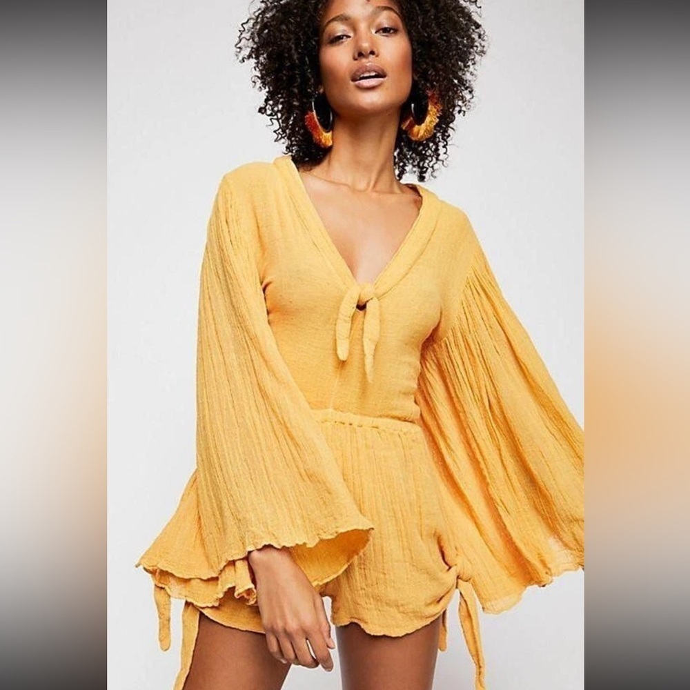 Jens Pirate Booty Chrysanthemum Romper